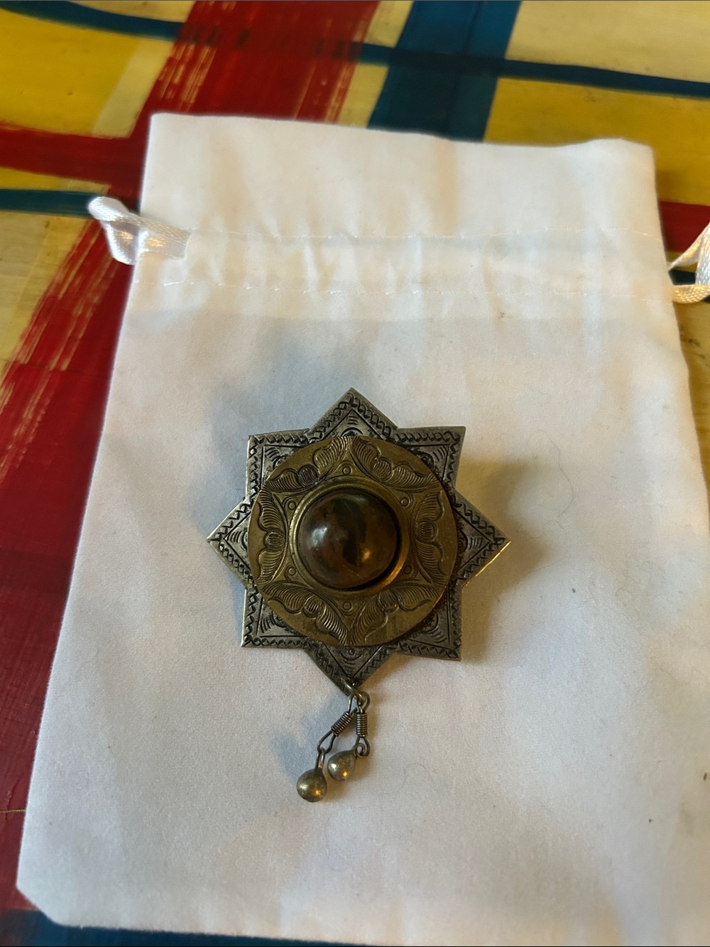 Vintage-Inspired Star Brooch in Brass and Silver Tones